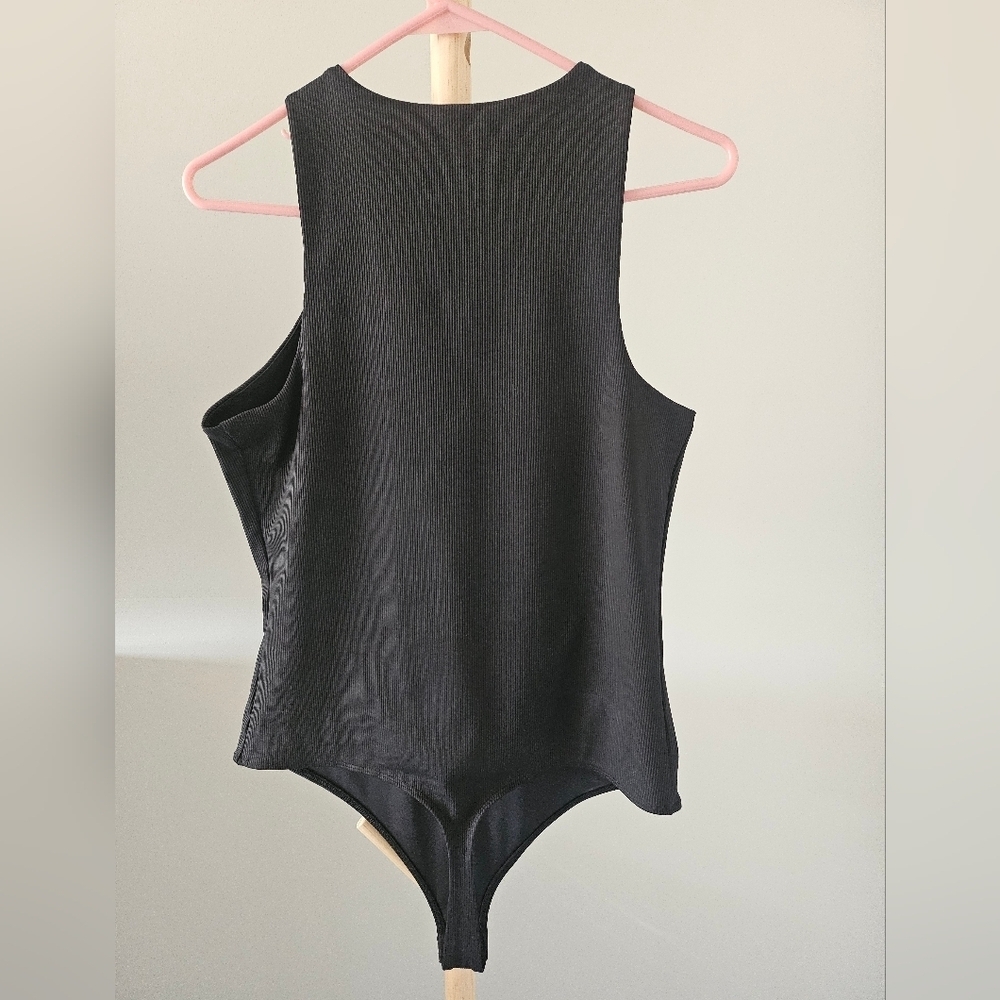 Express Body Contour Ribbed Bodysuit, Size L - Picture 7 of 8